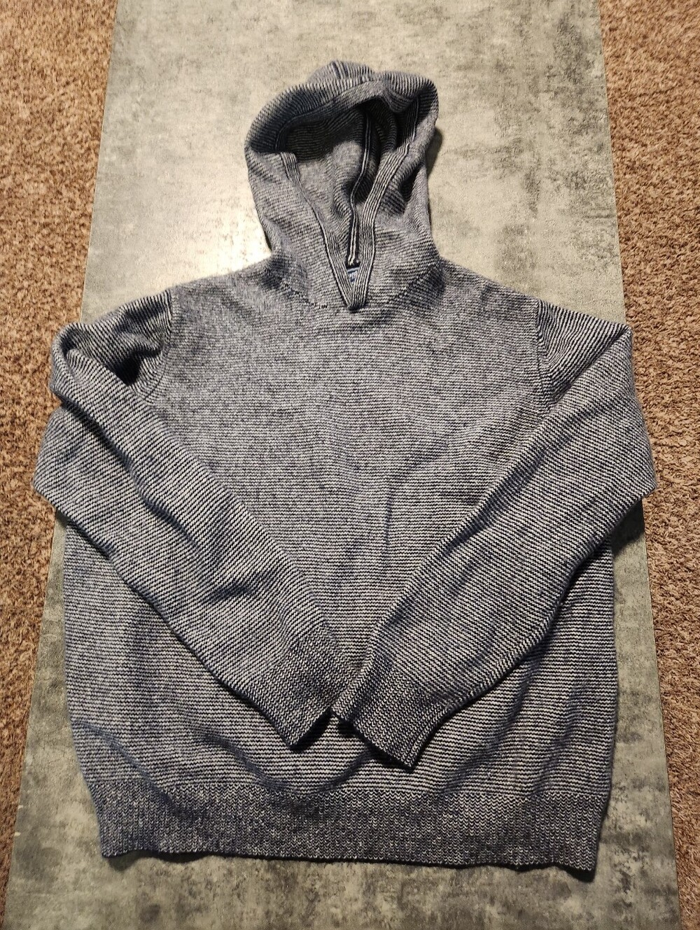 Vineyard Vines hoodie